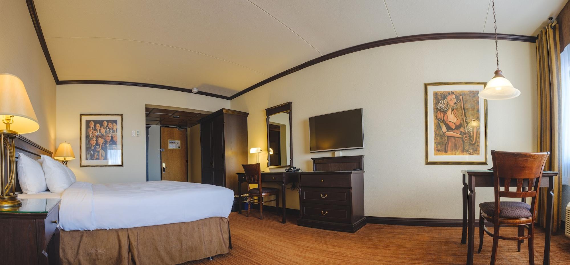 Hotel Le Montagnais Chicoutimi Екстериор снимка