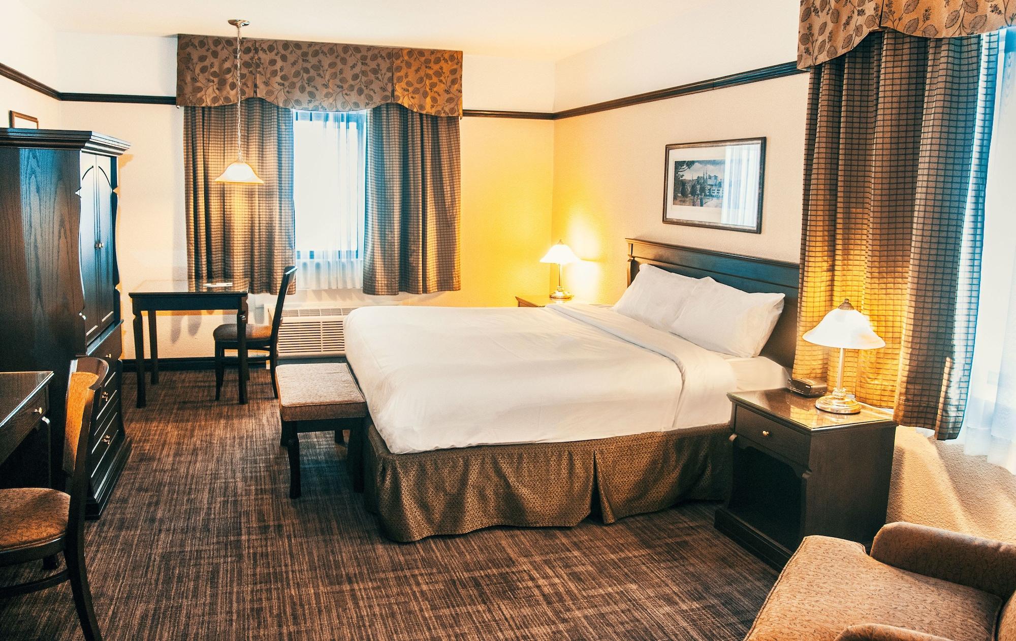 Hotel Le Montagnais Chicoutimi Екстериор снимка