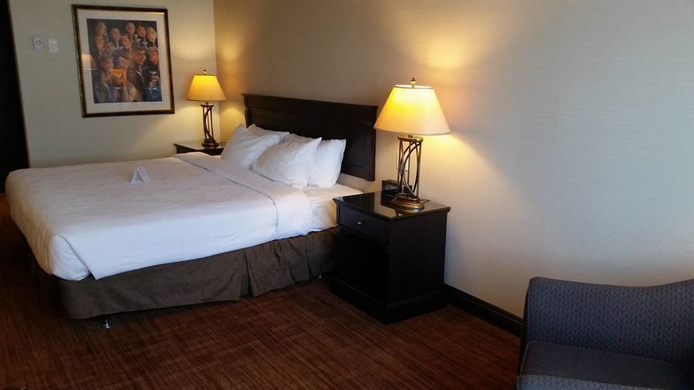 Hotel Le Montagnais Chicoutimi Екстериор снимка