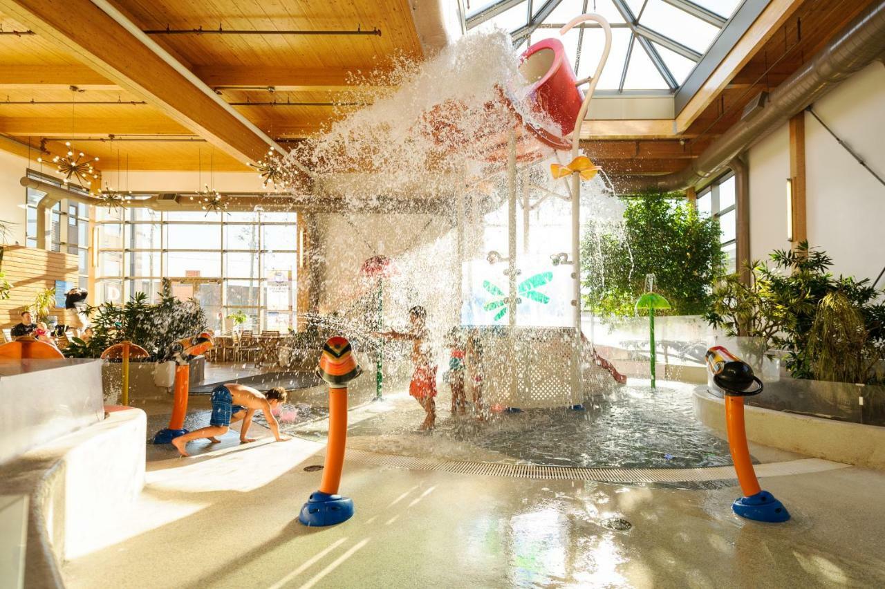 Hotel Le Montagnais Chicoutimi Екстериор снимка