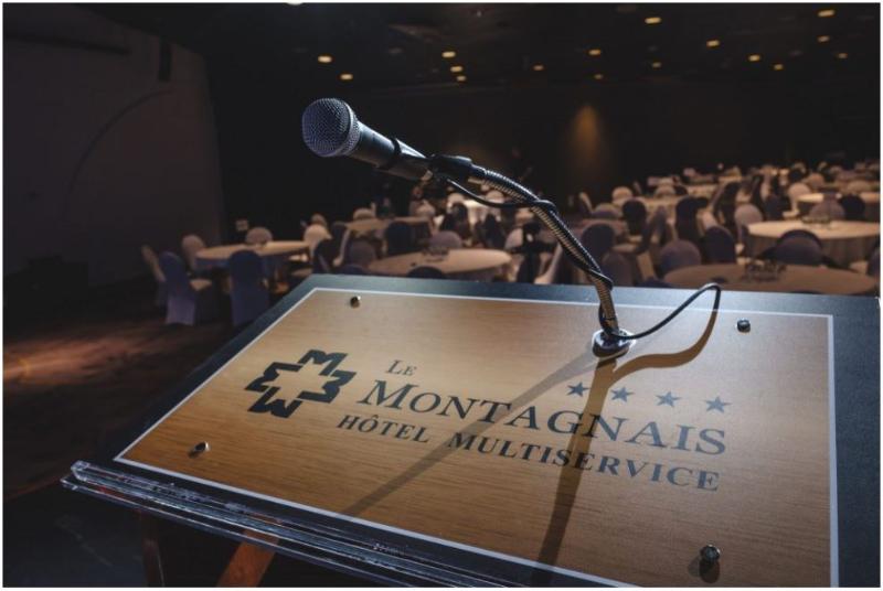Hotel Le Montagnais Chicoutimi Екстериор снимка